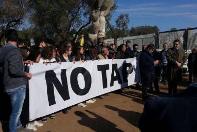 Tap, guerra di ricorsi per bloccarlo. Oggi nuova manifestazione pacifica. Sollecitato un nuovo ricorso all'Avvocatura regionale - Corriere Salentino
