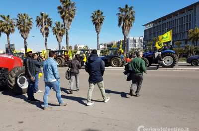 Xyella: la rabbia degli agricoltori a Lecce, contestato Emiliano - Corriere Salentino