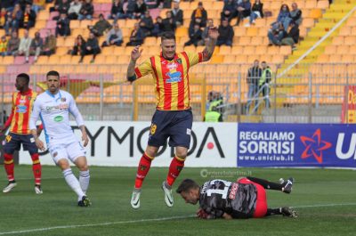 Il Lecce si rialza e batte il Catania, decide Costa Ferreira - Corriere Salentino