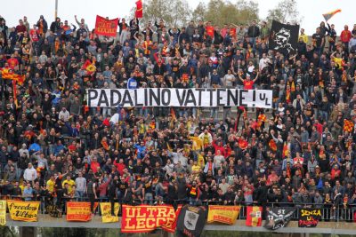 Il Lecce torna a vincere ma Padalino è duramente contestato con fischi e cori: “Vattene” - Corriere Salentino