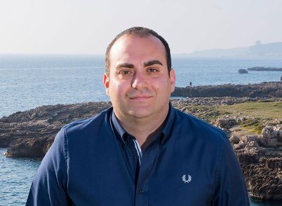 Filoni e Nisi scendono in piazza tra “veleni” e “mistificazioni”. Alemanno: «Niente palchi, basta distanze» - Corriere Salentino