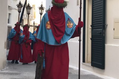 Il rito dei penitenti di Gallipoli: le suggestioni e la tradizione religiosa secolare - Corriere Salentino