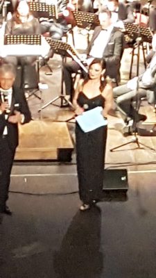 Galà di beneficenza all'insegna della buona musica dell'Orchestra Jonico Salentina, all'Apollo premiato l'impegno sul territorio - Corriere Salentino
