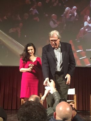 Incontenibile Sgarbi, la lectio sull'arte e le provocazioni politicamente scorrette - Corriere Salentino