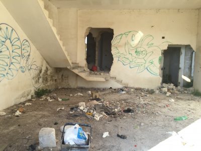 Sono andati quasi tutti via i rom che hanno occupato la masseria. Nuova segnalazione: occupazione a Torre Chianca. Il video dell'incontro tra proprietario e occupante - Corriere Salentino