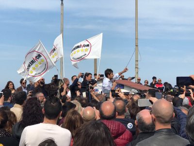 Alla rivolta No Tap c'è anche Di Battista: "L'ipocrisia è peggiore del malaffare. Come si fa a essere no Tap nel Pd?". Potì: "Battaglia di popolo, non di partito" - Corriere Salentino