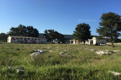 Sono andati quasi tutti via i rom che hanno occupato la masseria. Nuova segnalazione: occupazione a Torre Chianca. Il video dell'incontro tra proprietario e occupante - Corriere Salentino