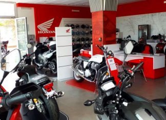 La CBR1000RR di Nicky Hayden in esclusiva a Lecce per l’evento d’inaugurazione del nuovo Honda store Mirto Moto
