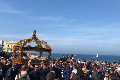 Il rito dei penitenti di Gallipoli: le suggestioni e la tradizione religiosa secolare - Corriere Salentino
