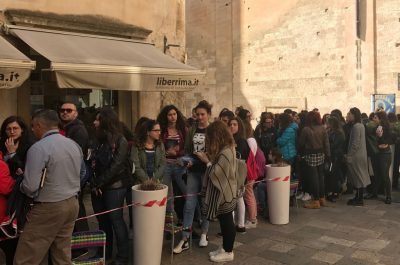 D'Avenia, il "Prof."che tutti gli alunni vorrebbero: cronaca di una lezione di vita. La videointervista in cui lo scrittore si racconta - Corriere Salentino