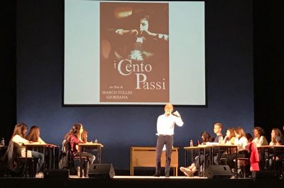 D'Avenia, il "Prof."che tutti gli alunni vorrebbero: cronaca di una lezione di vita. La videointervista in cui lo scrittore si racconta - Corriere Salentino