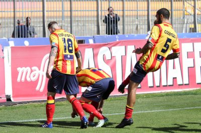 Derby a senso unico, il Lecce supera il Taranto 3 - 0 - Corriere Salentino