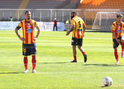 Derby a senso unico, il Lecce supera il Taranto 3 - 0 - Corriere Salentino