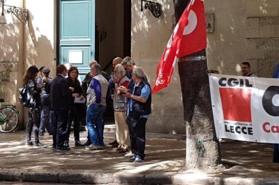 Sit-in in Prefettura, la Cgil protesta contro la manovrina sui voucher - Corriere Salentino