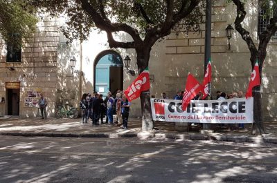 Sit-in in Prefettura, la Cgil protesta contro la manovrina sui voucher - Corriere Salentino