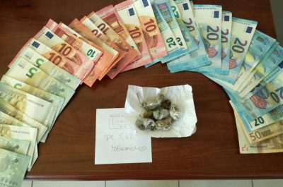 Addosso sei dosi di "erba", in casa altra droga e bilancino: nei guai 18enne - Corriere Salentino