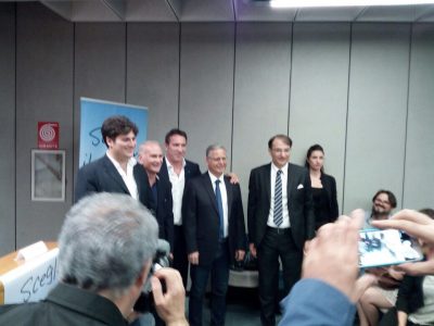 Pienone al Tiziano per Lecce Popolare: "La democrazia vive solo attraverso partiti che danno voce ai territori e alle persone" - Corriere Salentino