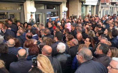 Bagno di folla per Gaetano Messuti: il «sacrificio per la squadra e l'umiltà». Giliberti: «Saresti stato un buon sindaco: la tua è una candidatura importantissima» - Corriere Salentino