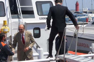 Il Questore di Lecce Laricchia in visita alla Capitaneria di porto di Gallipoli - Corriere Salentino