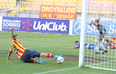 Partita vera al “Via del Mare”, Lecce - Fidelis Andria finisce 1 a 1 - Corriere Salentino