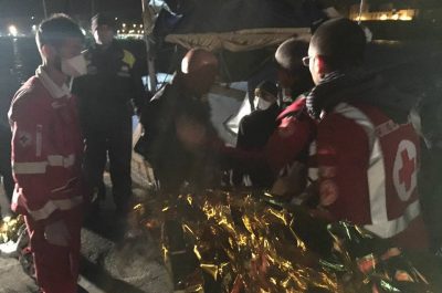 Secondo sbarco in pochi giorni: sul motoveliero stipati 73 migranti - Corriere Salentino