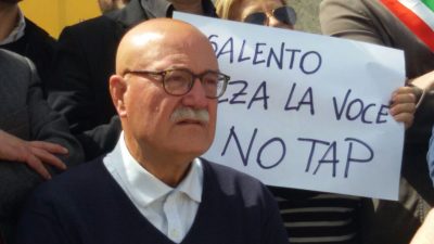 A Gallipoli Serravezza e i sindaci in piazza contro il gasdotto - Corriere Salentino