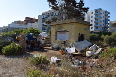 “Legalità diffusa: ad oltranza”. La Polizia in campo per garantire la sicurezza dei cittadini. Sgomberato campo rom abusivo a Gallipoli - Corriere Salentino