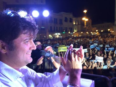 Il ring del ballottaggio. Il centrosinistra accusa gli avversari di clientelismo, il centrodestra replica parlando dell'inciucio in salsa barese, condito con tanta incoerenza - Corriere Salentino