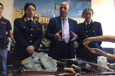 Al pronto soccorso con pistole e coltelli, arrestato 48enne con l'hobby delle armi: "In giro armato perché ho tanti nemici" - Corriere Salentino