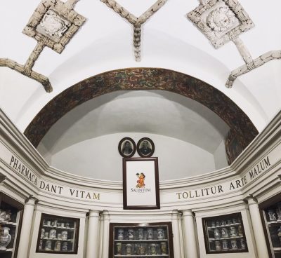 Gallipoli, la storia di successo di Massimo Sindaco: il farmacista che ha lanciato la linea di "cosmesi ecologica" made in Salento - Corriere Salentino