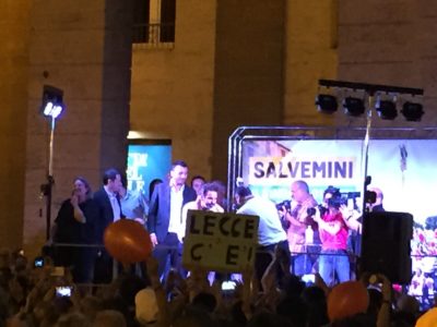 Il ring del ballottaggio. Il centrosinistra accusa gli avversari di clientelismo, il centrodestra replica parlando dell'inciucio in salsa barese, condito con tanta incoerenza - Corriere Salentino