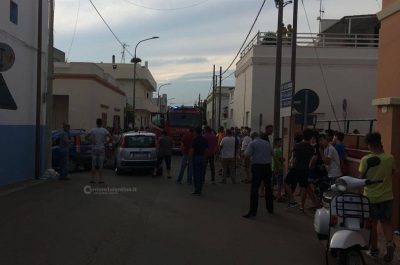 Donna rimane intrappolata nell'auto dopo lo scontro, paura a Salve - Corriere Salentino