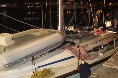 Settanta migranti intercettati su barca a vela, in manette due scafisti ucraini - Corriere Salentino