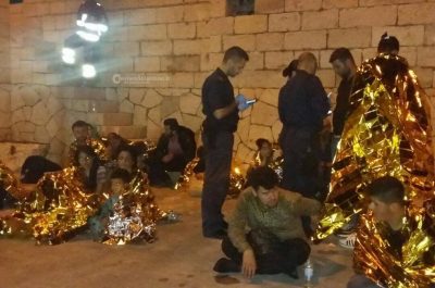 Settanta migranti intercettati su barca a vela, in manette due scafisti ucraini - Corriere Salentino