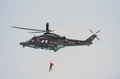 “Search and rescue” ad Otranto: il 61° stormo simula un recupero naufrago - Corriere Salentino