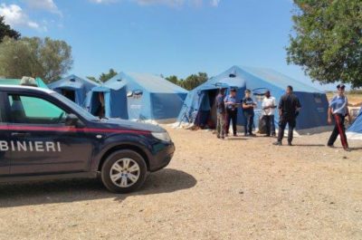 "Aspra terra" nelle campagne di Nardò, arrestato un "caporale" e denunciato imprenditore neretino - Corriere Salentino