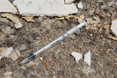 Lo scempio di Via Brunelleschi, proteste dei residenti per il pericoloso degrado di Villa Massari - Corriere Salentino