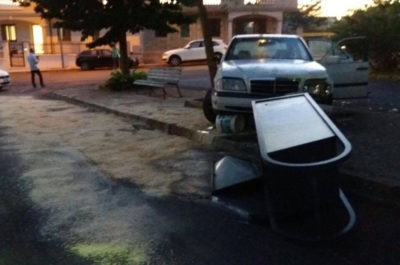 Ubriaco travolge 25 auto e motociclista, carabinieri salvano 50enne dal linciaggio della folla - Corriere Salentino