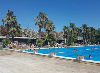 Tornano le #Domenicheinpiscina dell’Outline