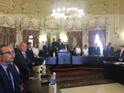 Povero presidente del Consiglio leccese, Nuzzaci e Valente i vice. Momenti di tensione, il centrodestra non partecipa al voto - Corriere Salentino