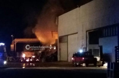 "Inferno" nella cooperativa agricola, distrutti due chilometri quadrati di celle frigorifere - Corriere Salentino