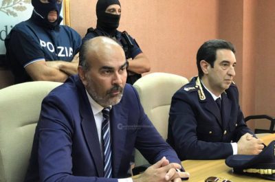 Bomba con timer contro libreria "di destra", fermato un anarchico anche nel Salento: era a Roca - Corriere Salentino