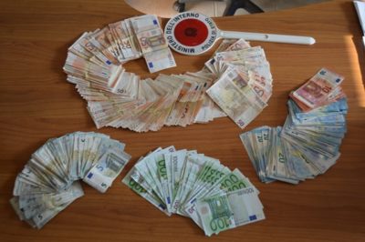 Fedele "infedele" ruba le offerte dei matrimoni, denunciato per furto un 39enne - Corriere Salentino