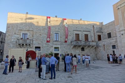 Cutrofiano, inaugurata la Mostra Mercato della Ceramica Artigianale: a passeggio nel borgo tra musica, enogastronomia e arte - Corriere Salentino