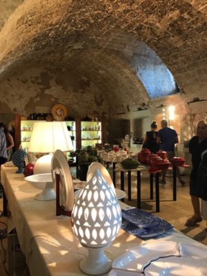 Cutrofiano, inaugurata la Mostra Mercato della Ceramica Artigianale: a passeggio nel borgo tra musica, enogastronomia e arte - Corriere Salentino