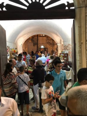 Cutrofiano, inaugurata la Mostra Mercato della Ceramica Artigianale: a passeggio nel borgo tra musica, enogastronomia e arte - Corriere Salentino