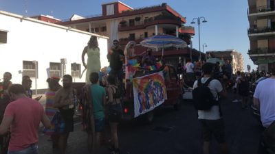 Gallipoli, le immagini del "Salento pride": presenti il sindaco Minerva e l'assessore leccese Miglietta - Corriere Salentino