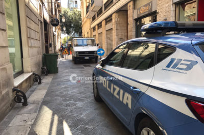 Col martello pneumatico tocca il cavo elettrico e viene investito da una scossa, operaio in ospedale - Corriere Salentino