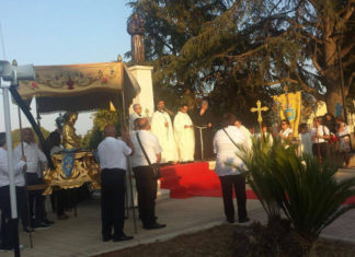 Portato in processione, salvò il paese dal nubifragio: a Zollino arrivano le reliquie di Sant’Antonio da Padova