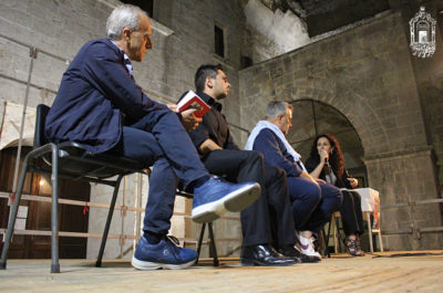 Il giornalista Remo Croci conclude a Poggiardo il tour di presentazione del suo romanzo "Un'ombra tra gli scogli" ed. Il Raggio Verde - Corriere Salentino